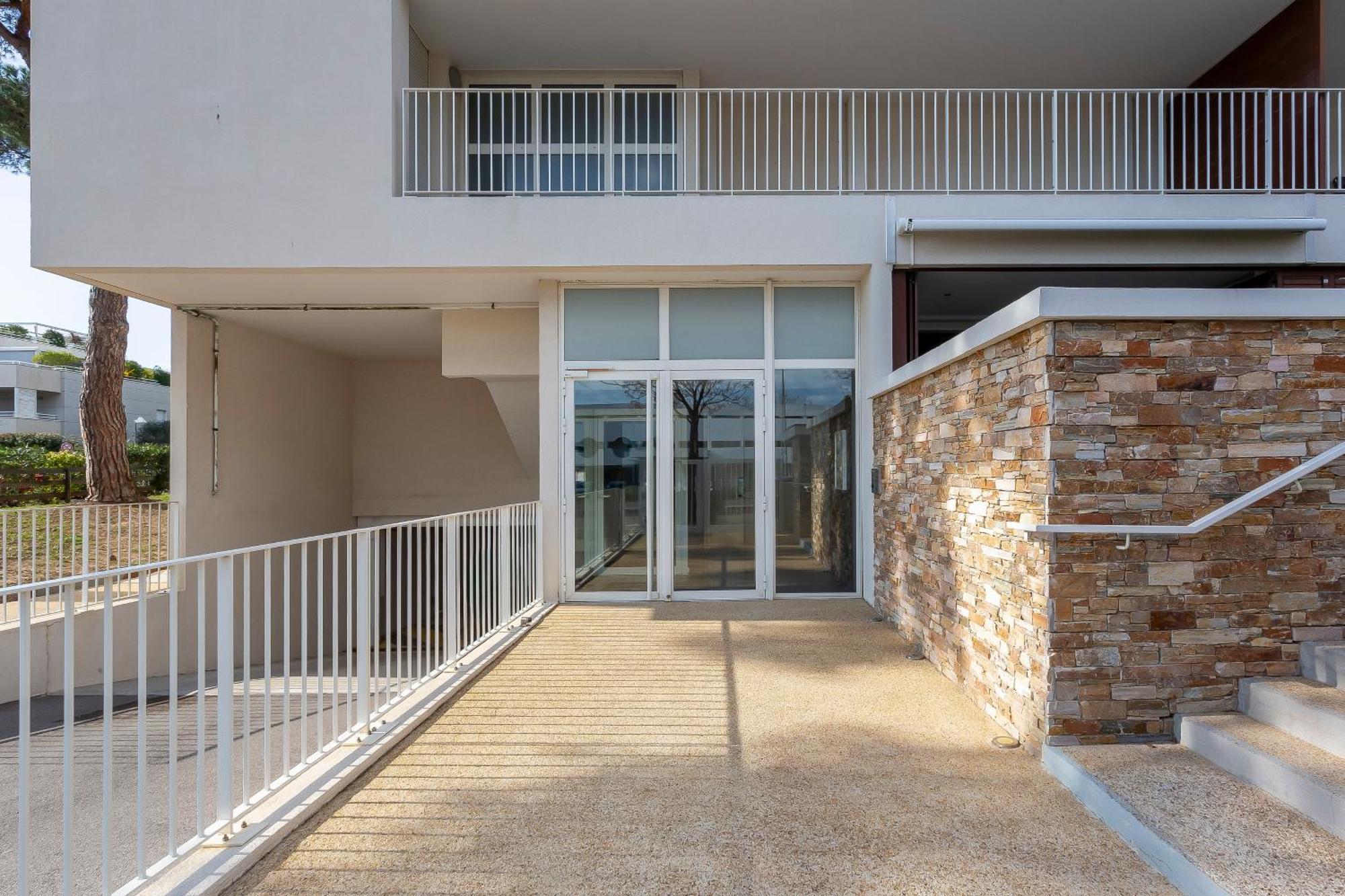 Chez Martin - Spacieux Appartement Climatise Proche De La Plage La Grande Motte Ngoại thất bức ảnh